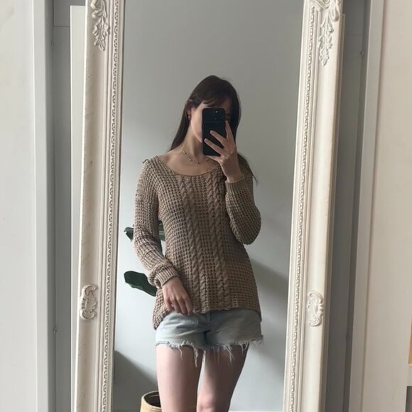 Brandy Melville knit sweater - Picture 1 of 3